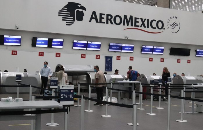 Aeroméxico despedirá a 616 sobrecargos ante crisis por covid
