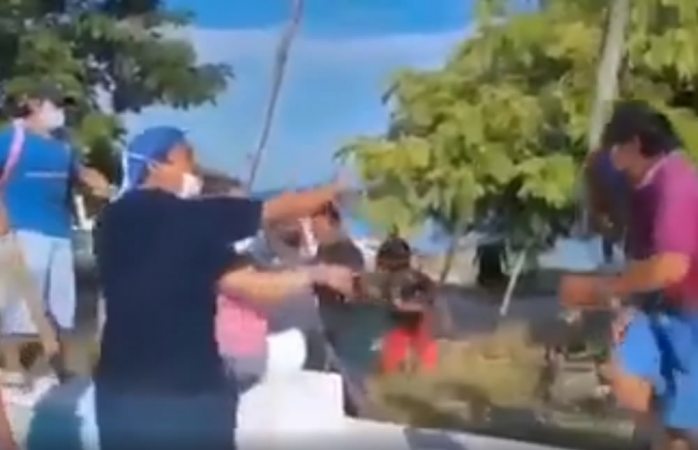 Se arma pelea campal entre pescadores en campeche