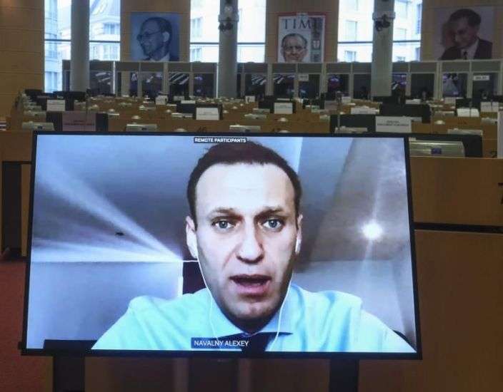 Declaran a opositor ruso en búsqueda y captura