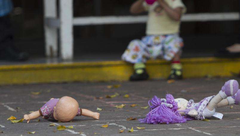 Maestra asesinó a sus hijos de 4 y 9 años en Tijuana
