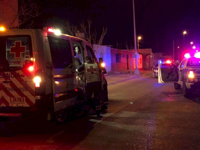Cae de vehículo en movimiento y resulta herida | La Opción de Chihuahua