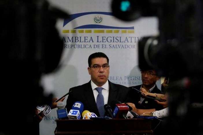 Investigan entrega de paquetes del gobierno salvadoreño en méxico