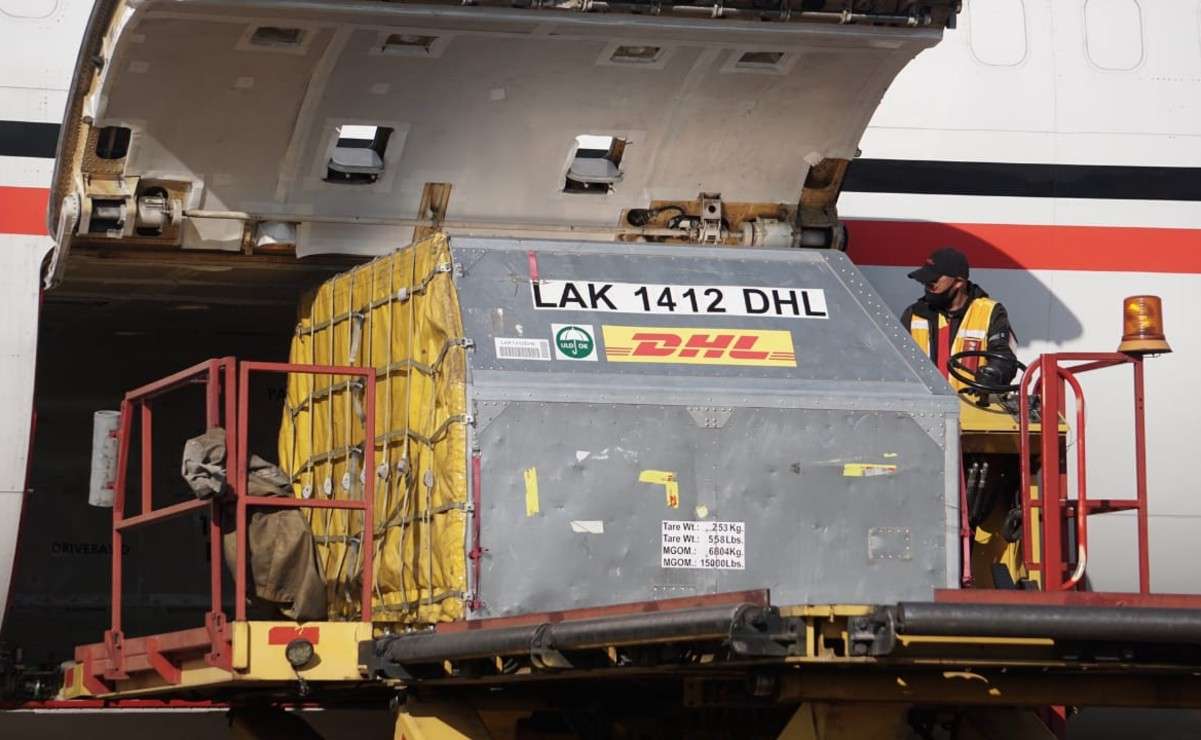 Llega a méxico nuevo lote de vacunas contra covid de pfizer