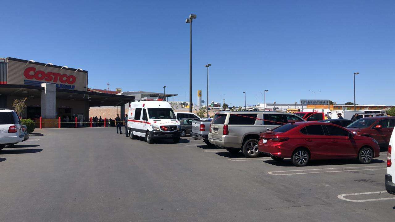 Los balean en estacionamiento de costco La Opción de Chihuahua