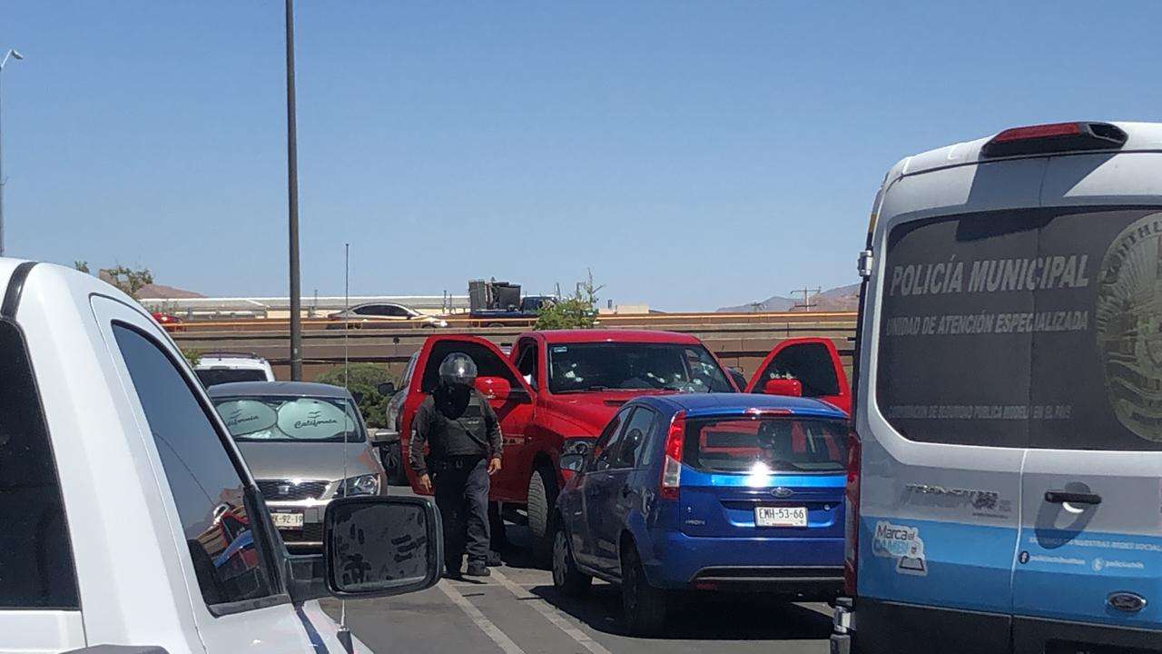 Los balean en estacionamiento de costco La Opción de Chihuahua