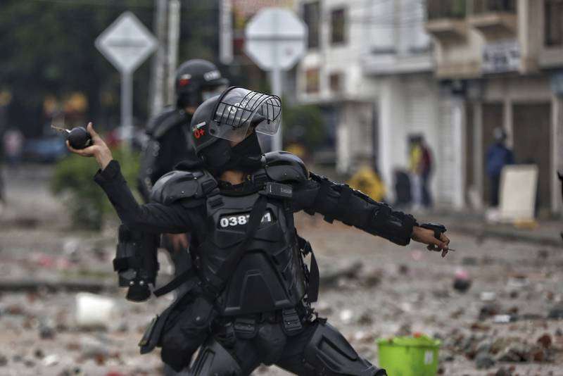 Se atribuye anonymous hackeo a página del ejército colombiano | La Opción de Chihuahua