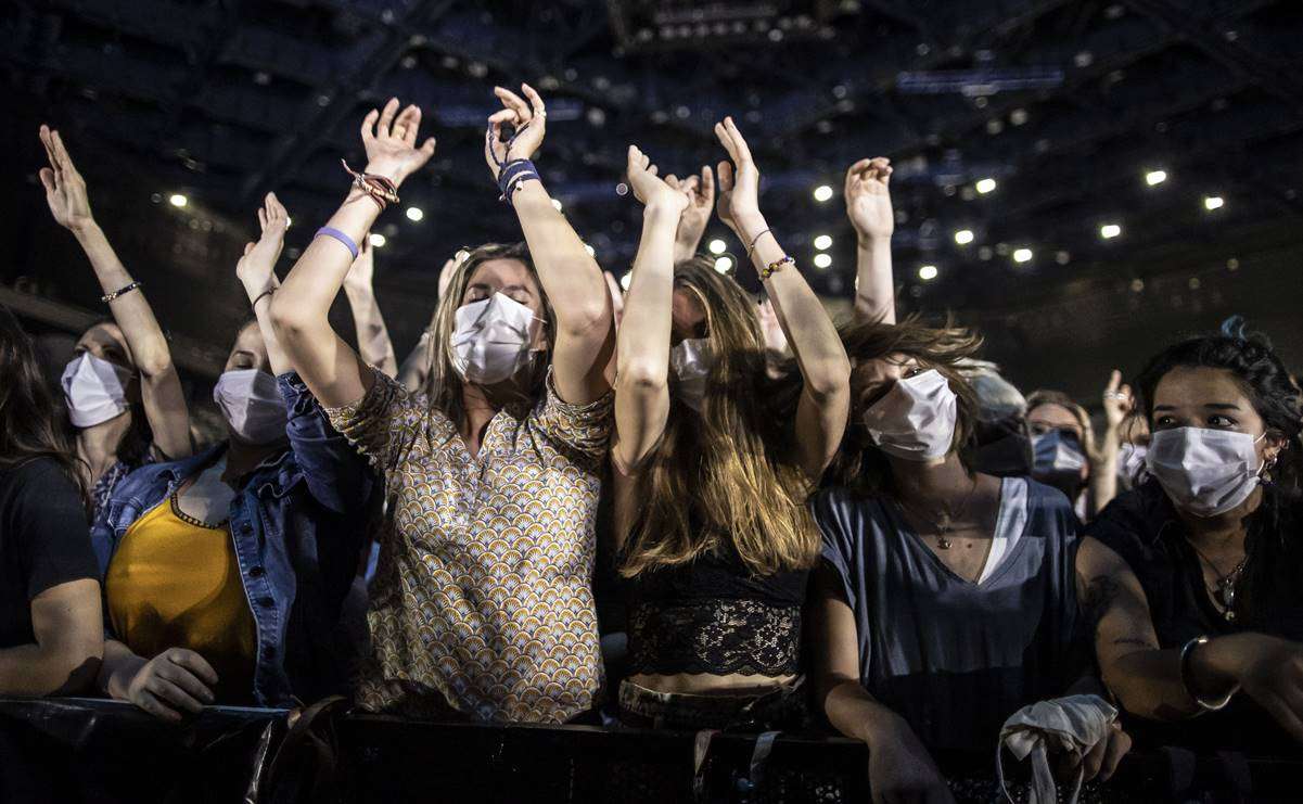 Experimenta Francia Con Su Primer Concierto Masivo Durante La Pandemia ...