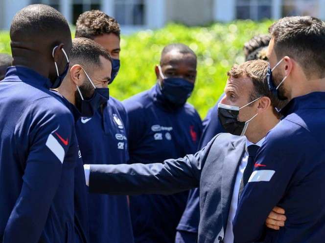 Visita macron a la selección francesa previo a la eurocopa