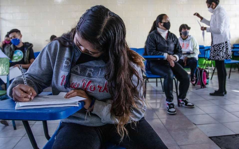 Deserción escolar en pandemia fue de 2.5%: sep