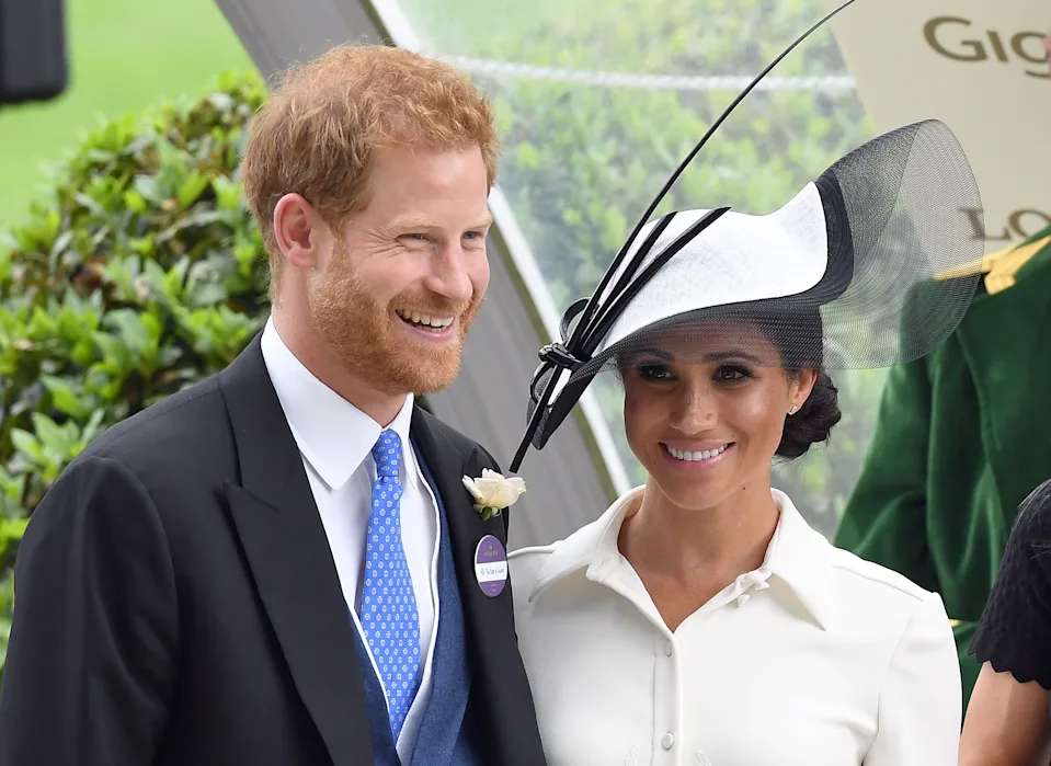 Publican tweets racistas sobre la hija de megan y harry