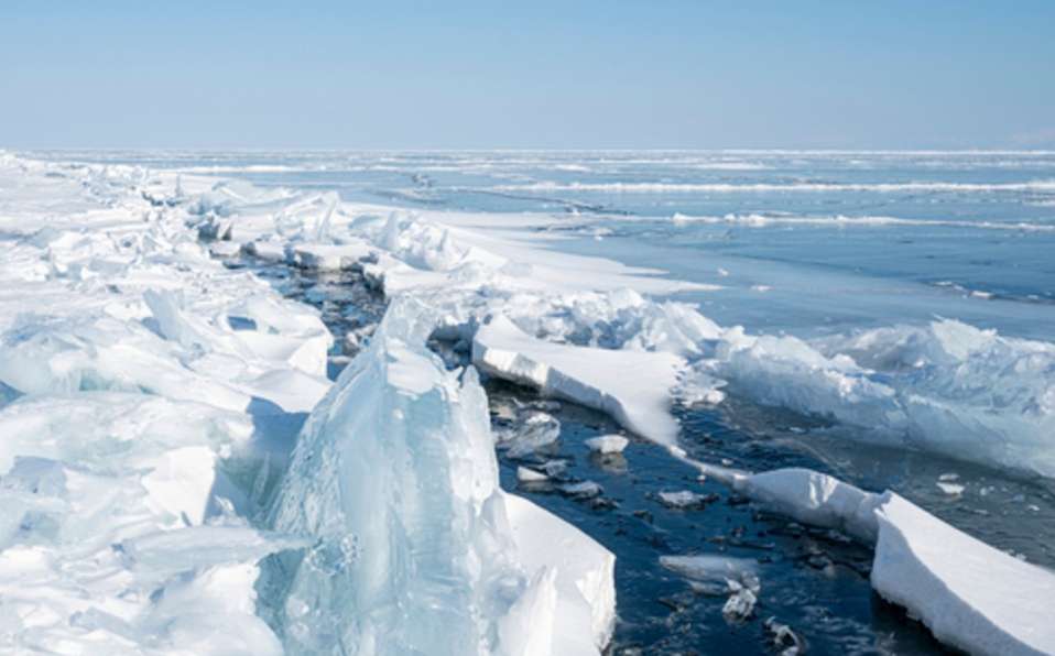 Advierten que hielo del ártico disminuye el doble de lo previsto 