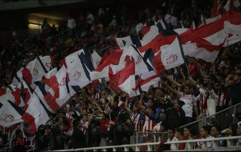 Promociona chivas su nueva serie en redes