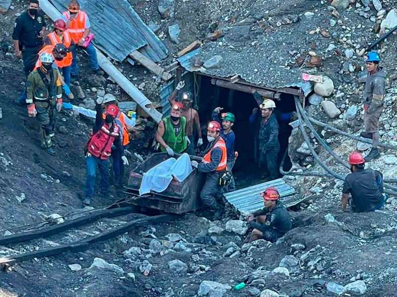 Mineros fallecieron asfixiados por sumersión: fiscalía