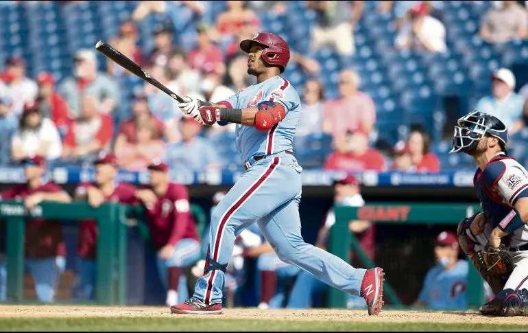 Supera phillies a los bravos