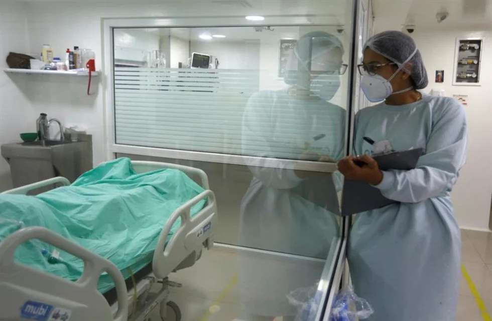 Reduce nuevo tratamiento riesgo de muerte en pacientes covid graves