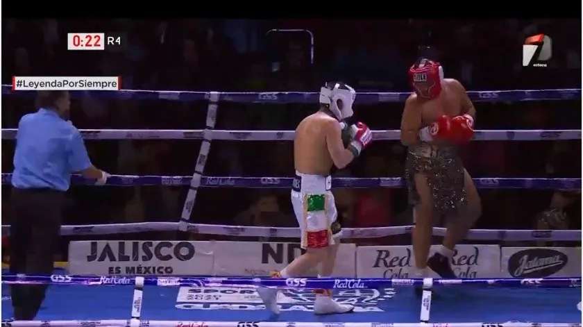 Sube julio césar chávez al ring por última vez en la historia