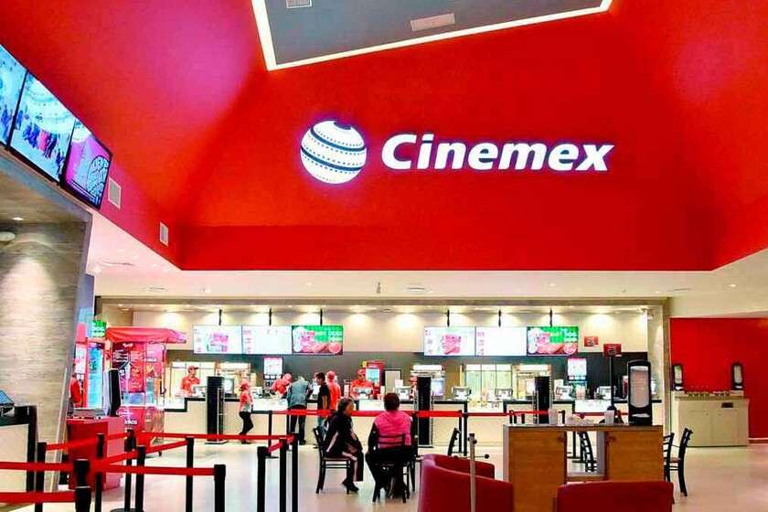 Continúa cinemex reabriendo salas