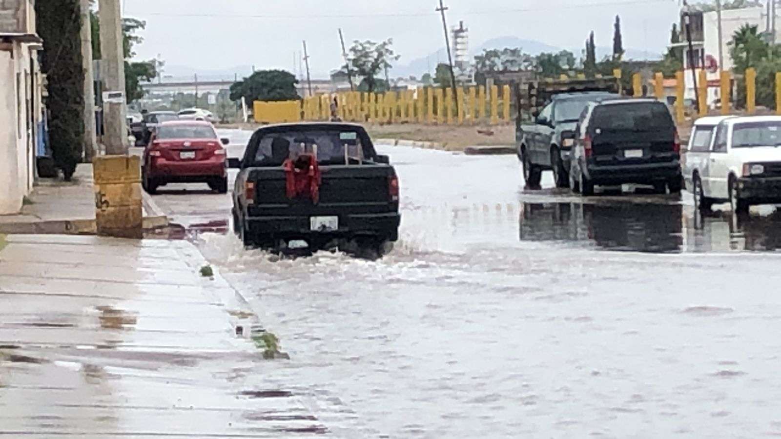 Se Inundan Las Casas En La Colonia Revolución La Opción De Chihuahua 8468