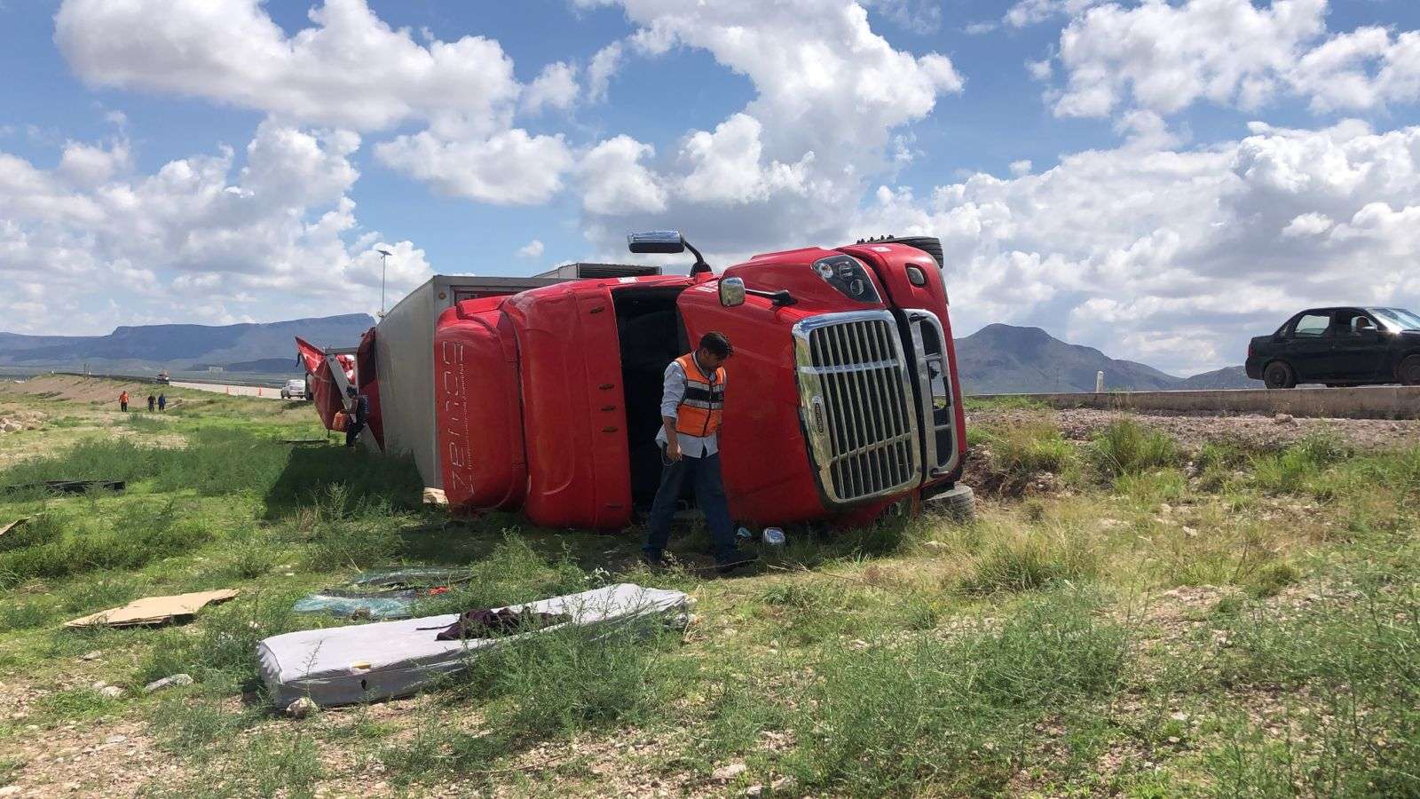 Vuelca en el libramiento oriente | La Opción de Chihuahua
