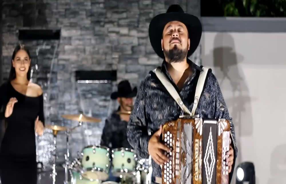 Presenta chuyon y la liebre norteña nuevo video 