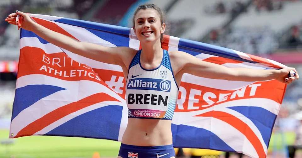 Molesta olivia breen por decirle que su short es muy revelador
