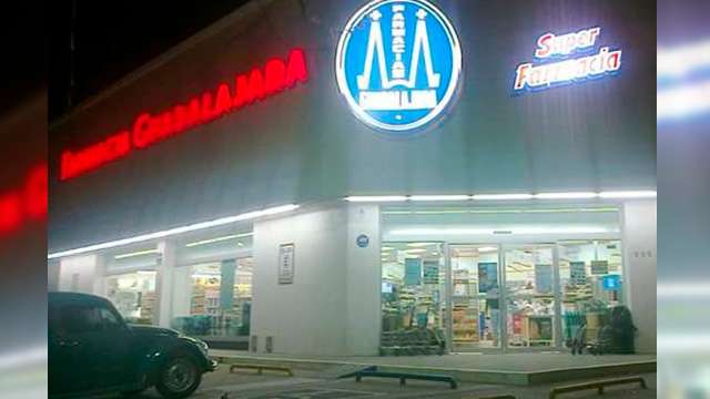 Asaltan farmacia guadalajara en cuauhtémoc