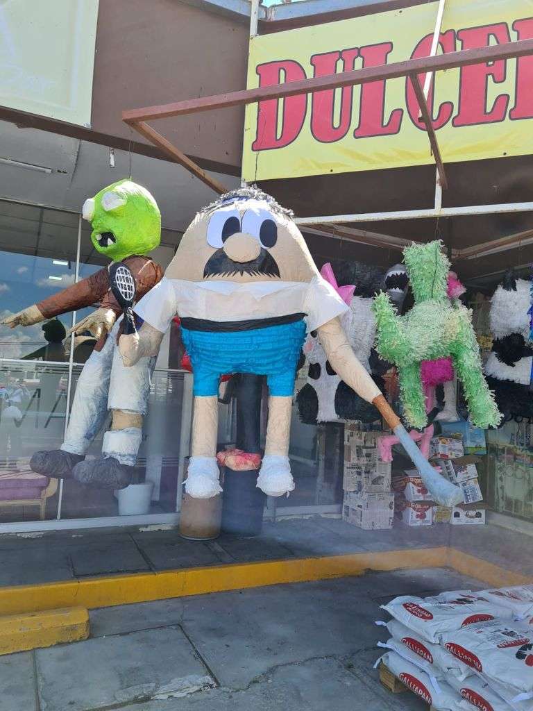PIÑATA HUEVONA