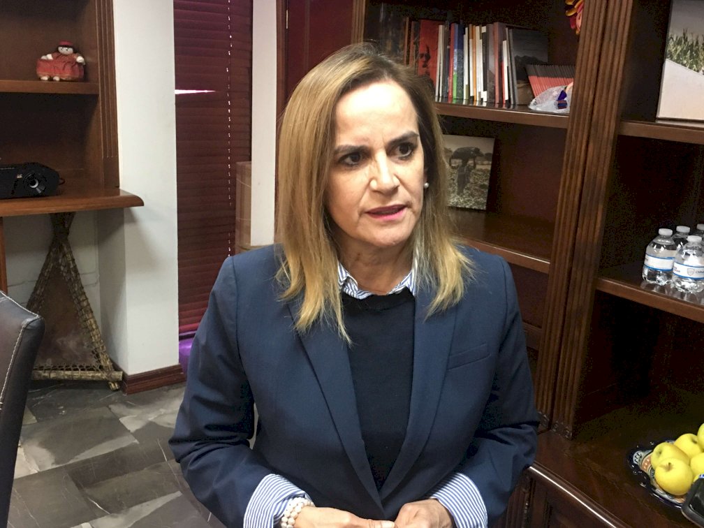 No asisten sinodales al examen de ana herrera para obtener notaría