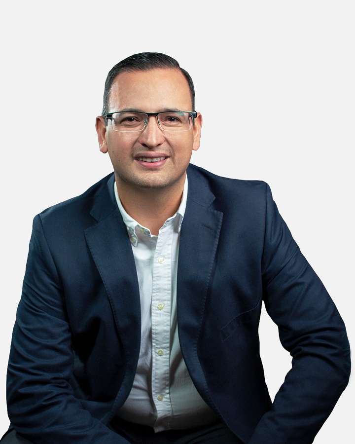 Conoce el currículum de los colaboradores de marco bonilla