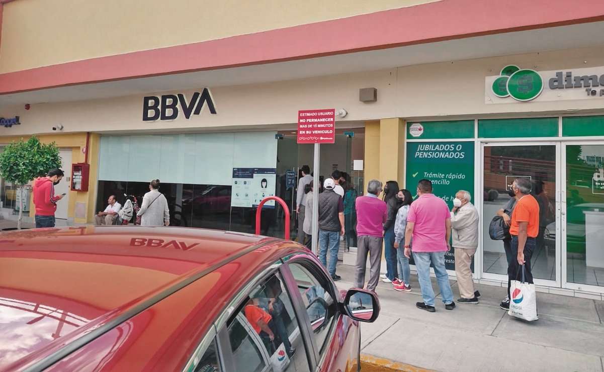BBVA dejó sin acceso a dinero a 24 millones de clientes en México