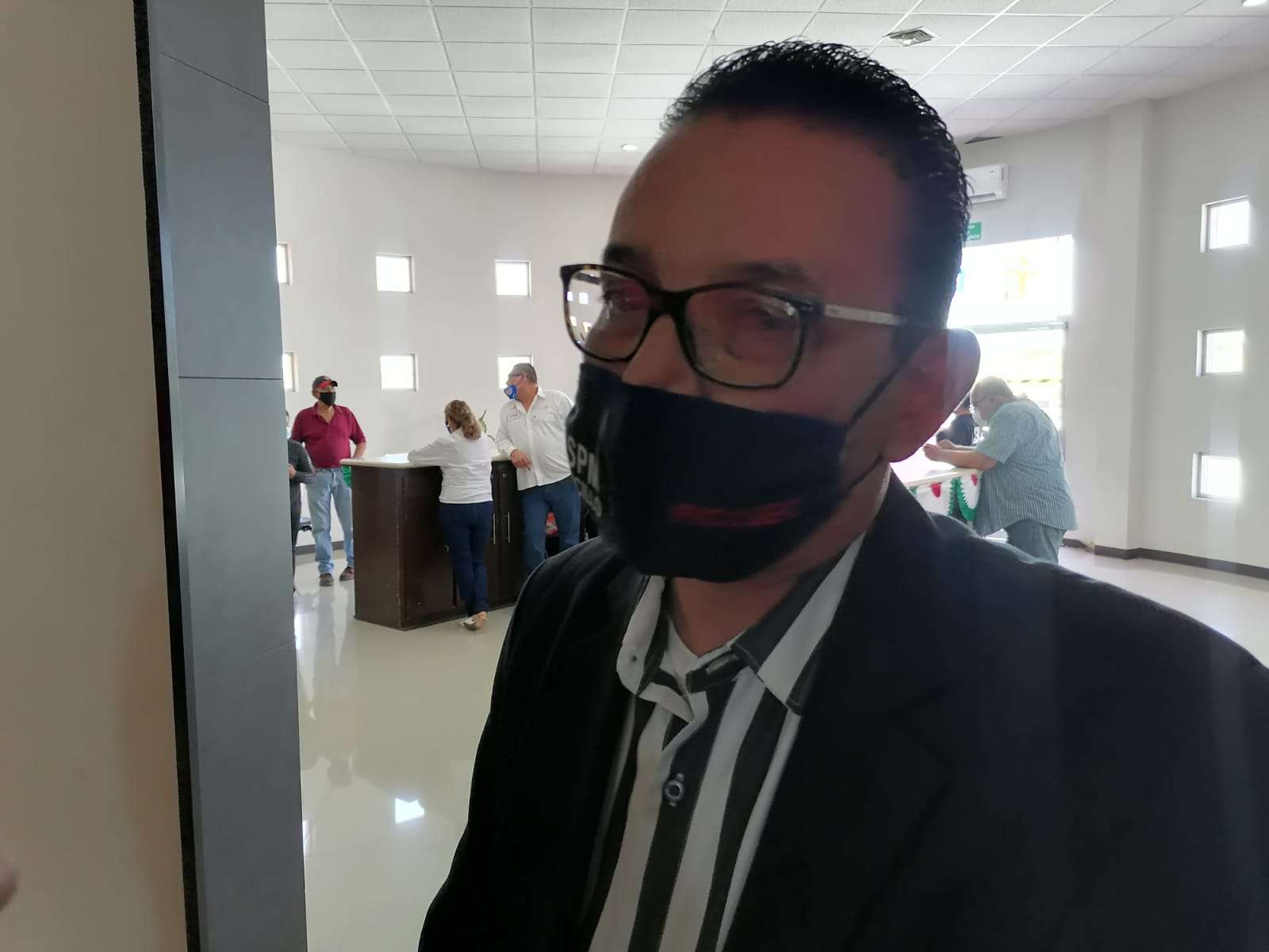 Vuelve asumir césar gándara la dirección de spm en saucillo, es la sexta administración
