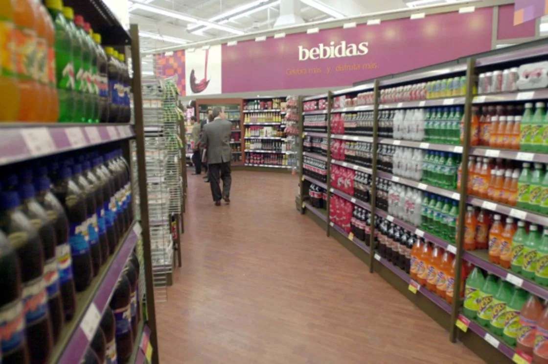 Empresas de bebidas alimentan cambio climático por no dejar plásticos