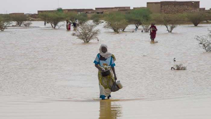 Deja más de 80 muertos inundaciones en sudan