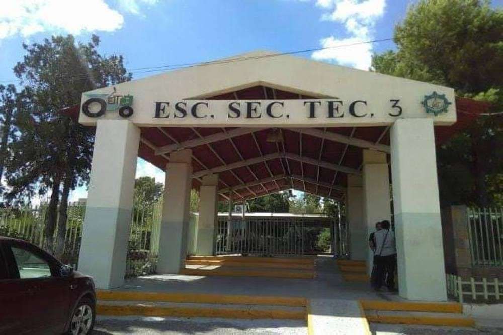 Detectan caso positivo de covid en la grope, van 6 escuelas cerradas