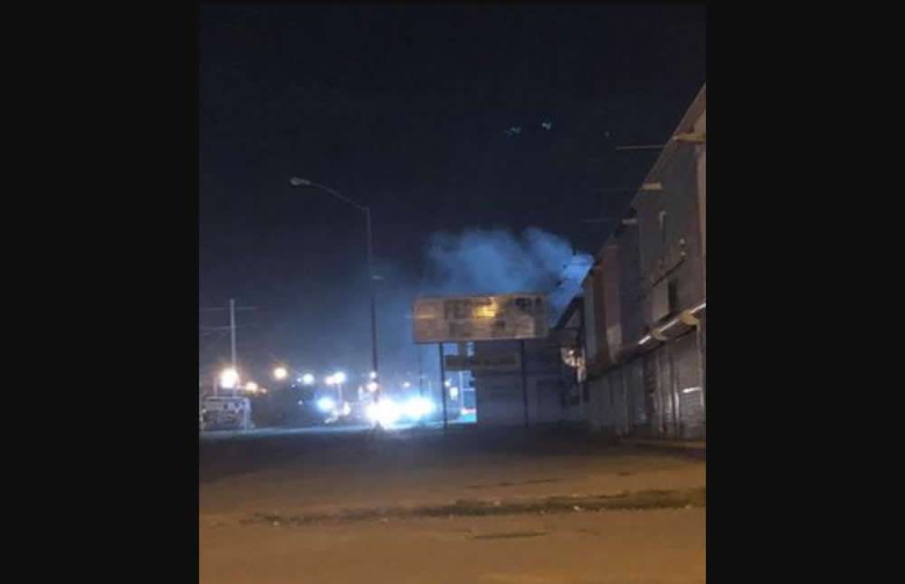 Se incendia ferretería en la colonia portales