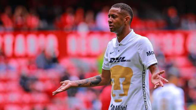 Dan de baja a gabriel torres del pumas