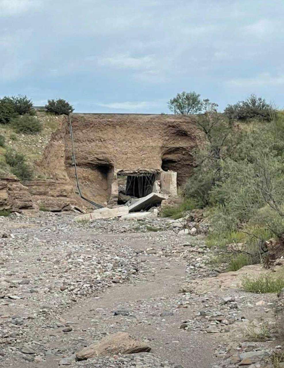 Piden reparar puente derrumbado por lluvias en buenaventura