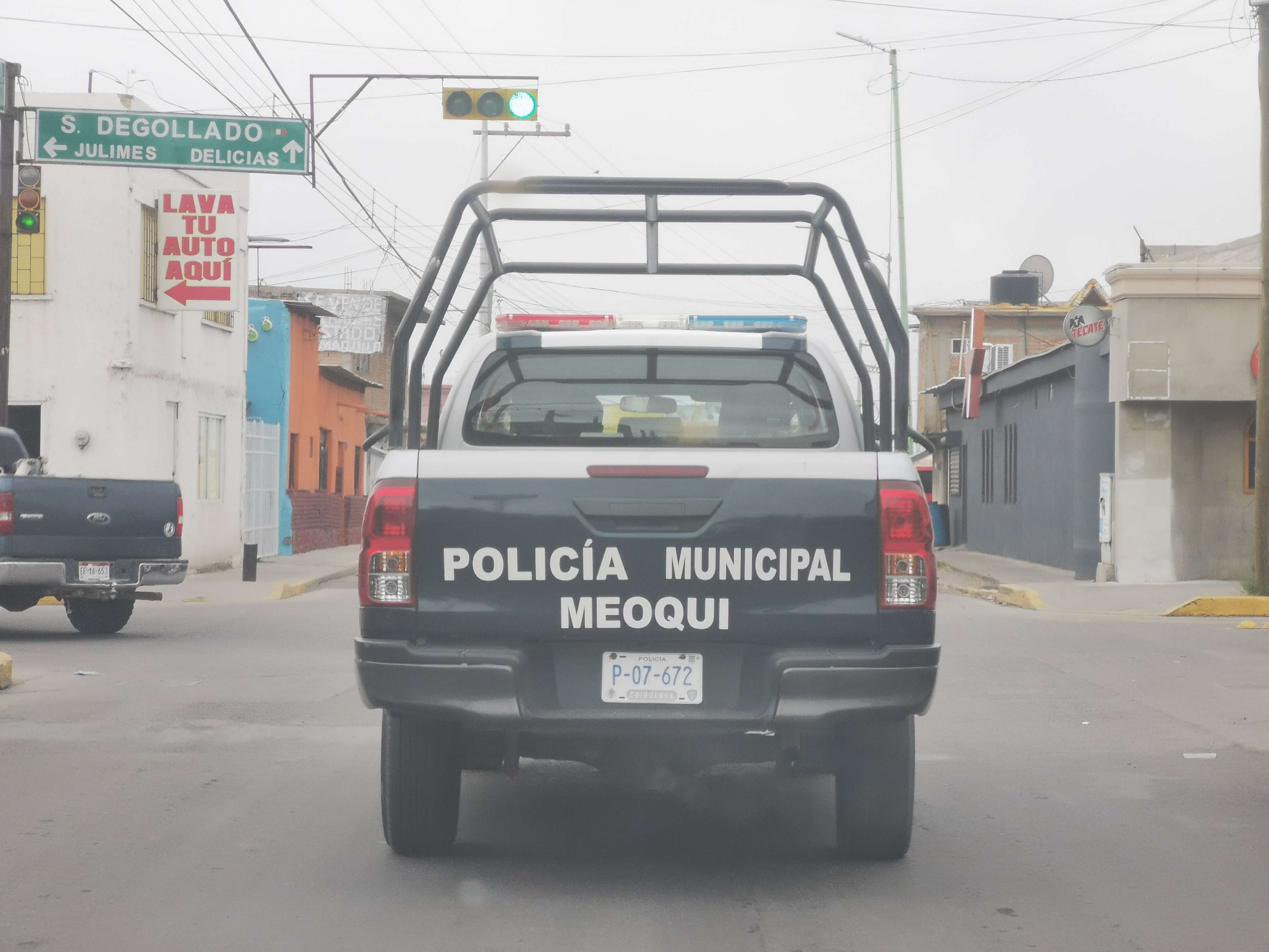 Rescatan policías de meoqui a adulto que no respiraba, murió en el hospital