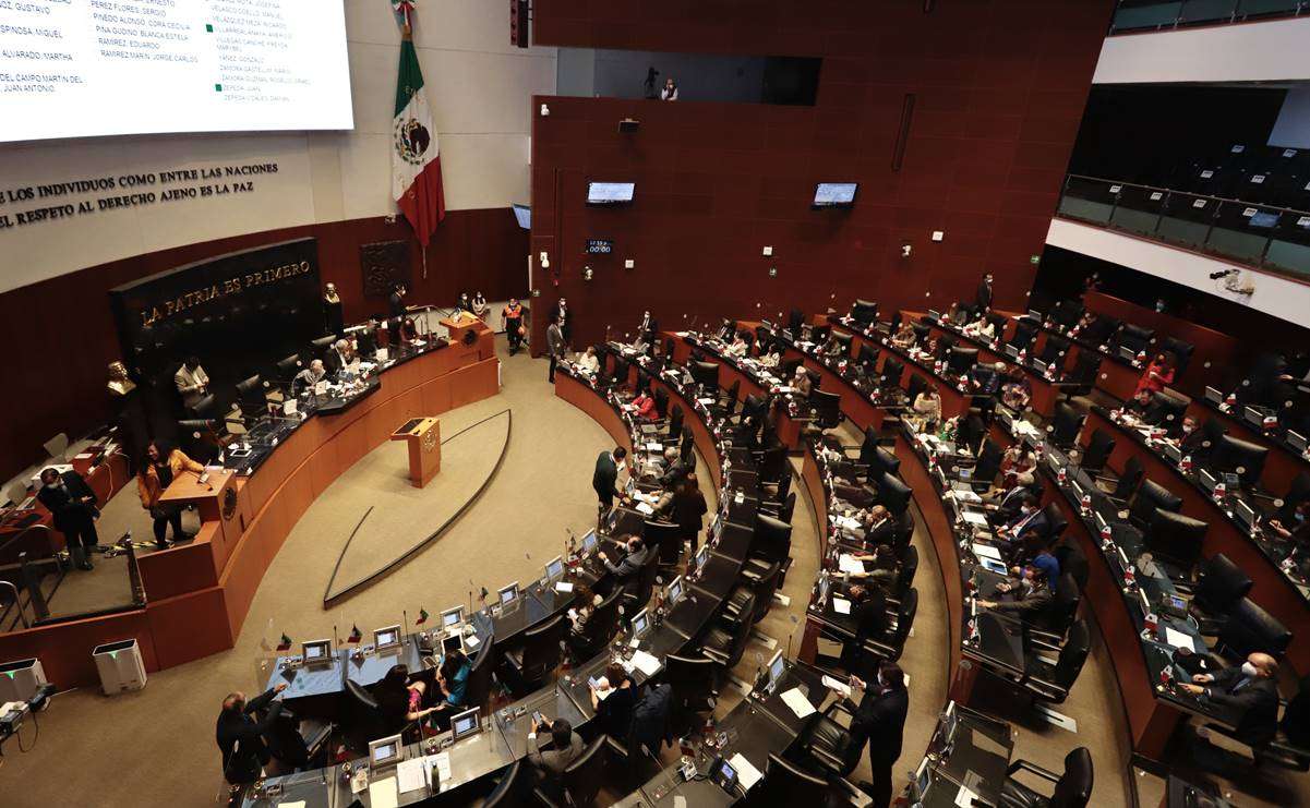 Exige senado que ine facilite la recolección de firmas para revocación de mandato