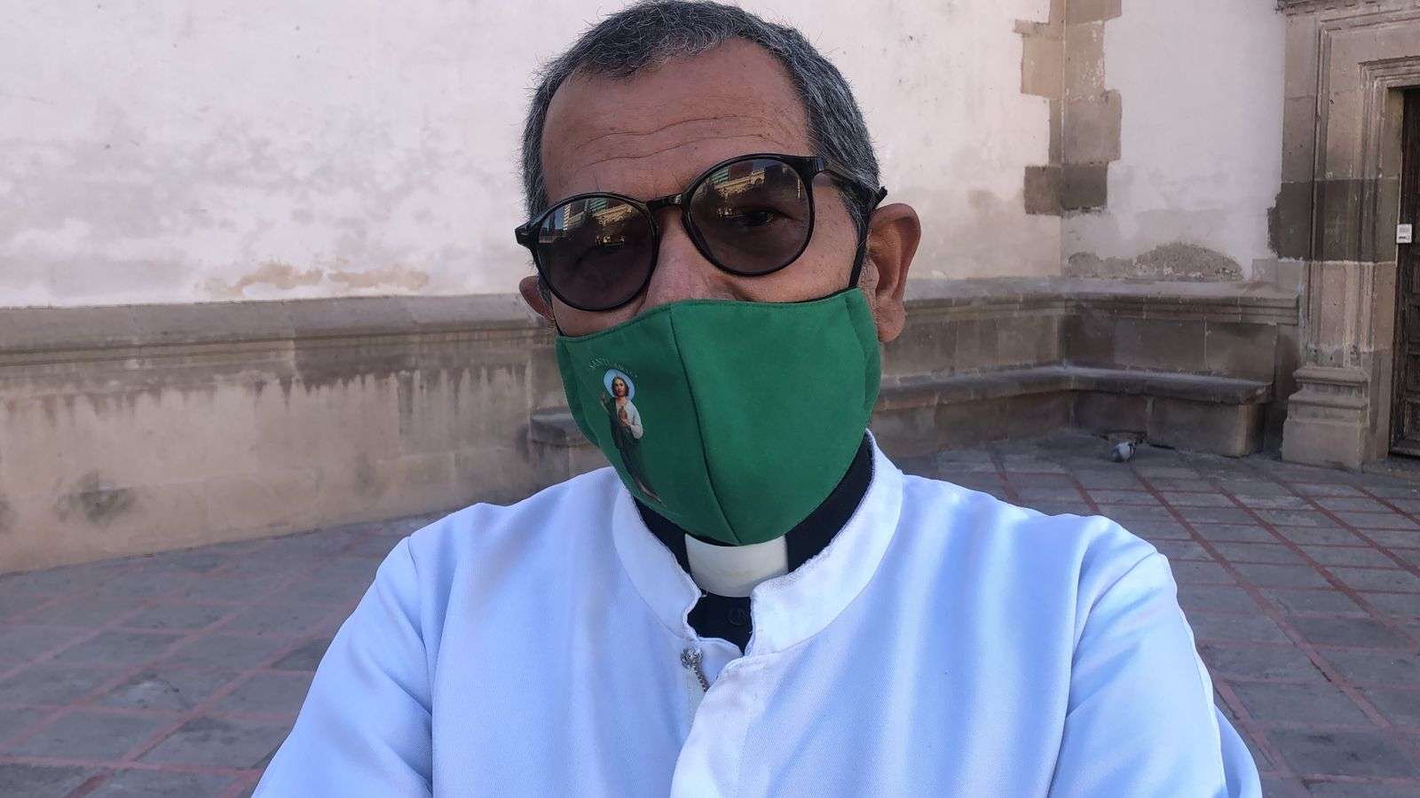 Llama iglesia a cambiar fiesta de halloween por santos