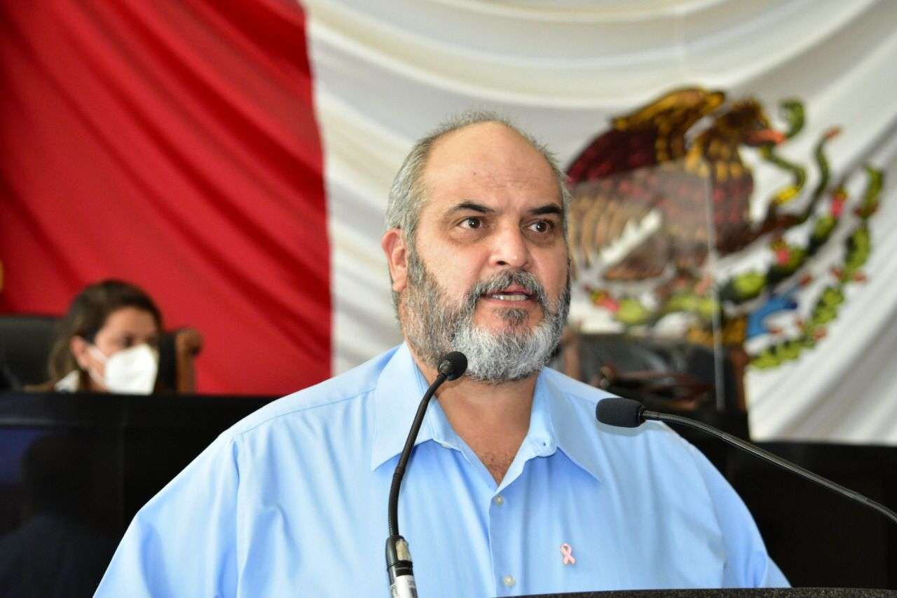 Llama diputado carrera a activar mecanismos de protección a periodistas