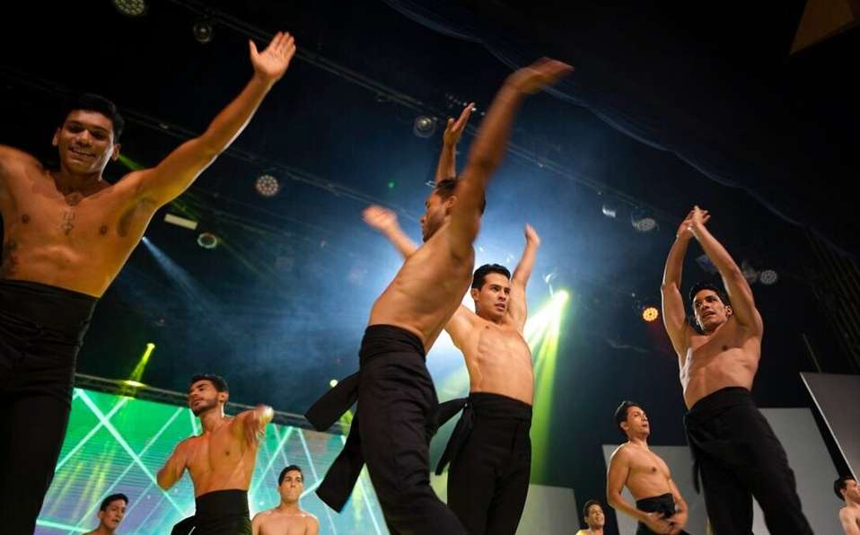 En venezuela, regresa concurso de belleza masculina tras suspenderse por covid-19