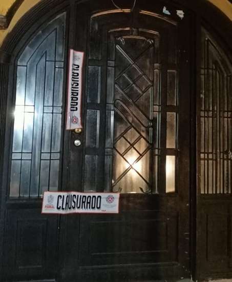 Clausuran bar cydonia en parral