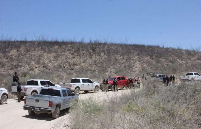 Buscan decenas de policías a grupo armado que robó nogalera