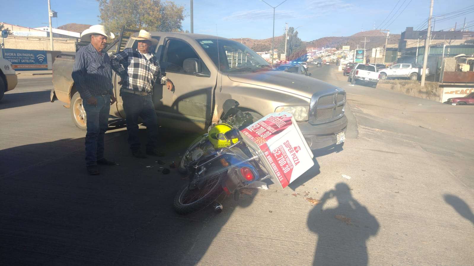 Embiste a motociclista en la niños héroes