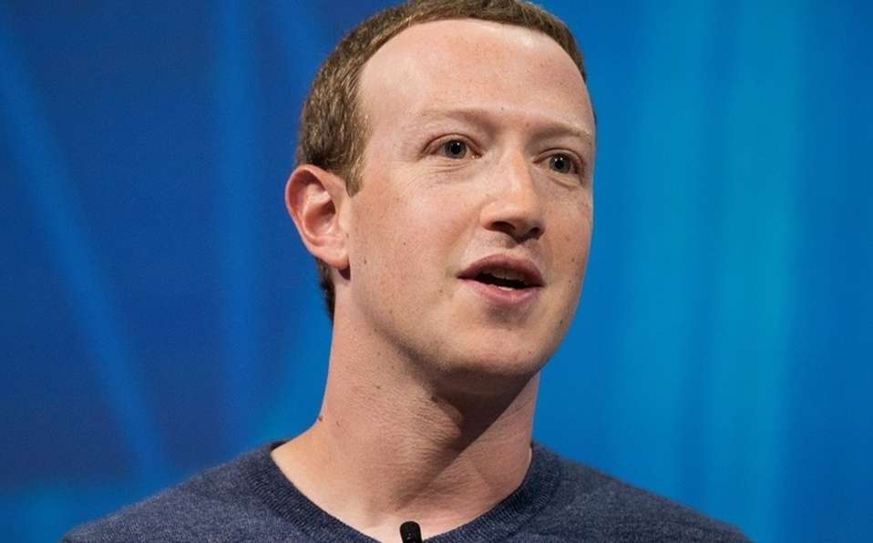 Demanda a zuckerberg por dejarlo sin facebook un mes; pide 300 mil dólares