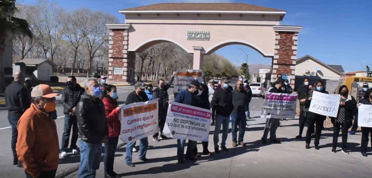 Protestan vecinos de residencial leones; exigen administrar el  fraccionamiento | La Opción de Chihuahua