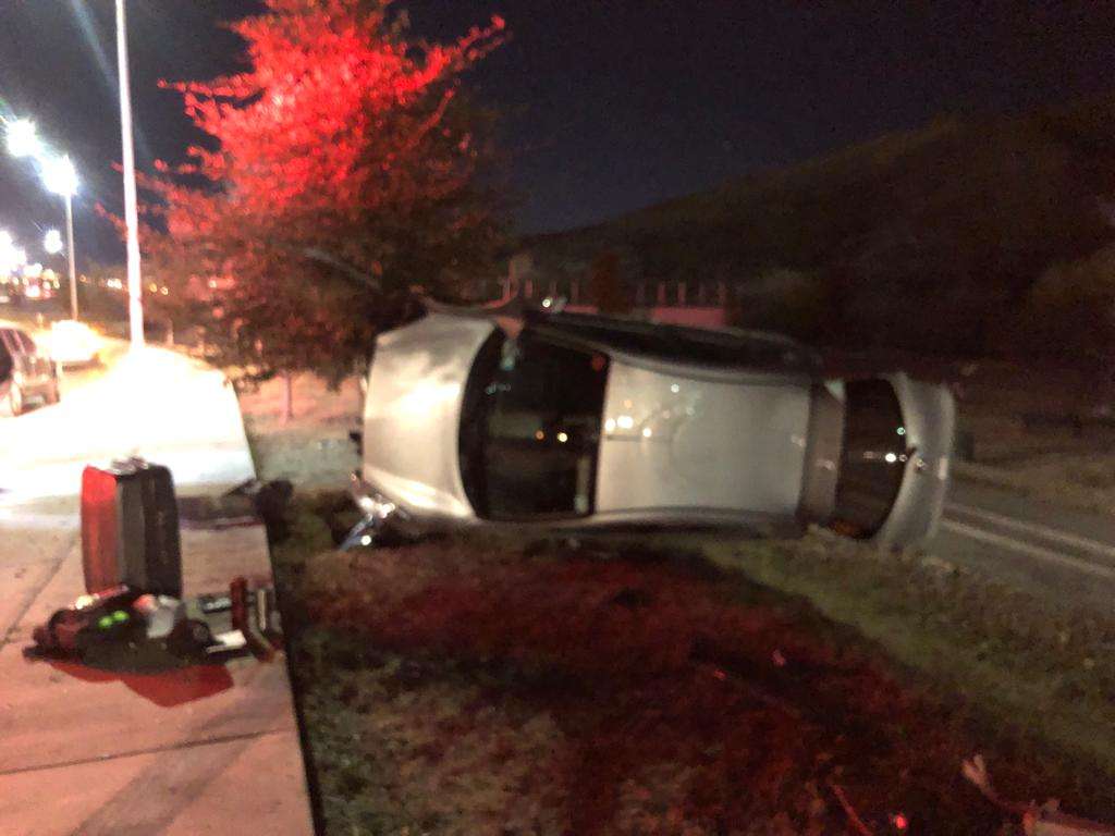 Pierde el control en carretera aldama | La Opción de Chihuahua