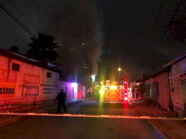 Voraz incendio consume casa | La Opción de Chihuahua