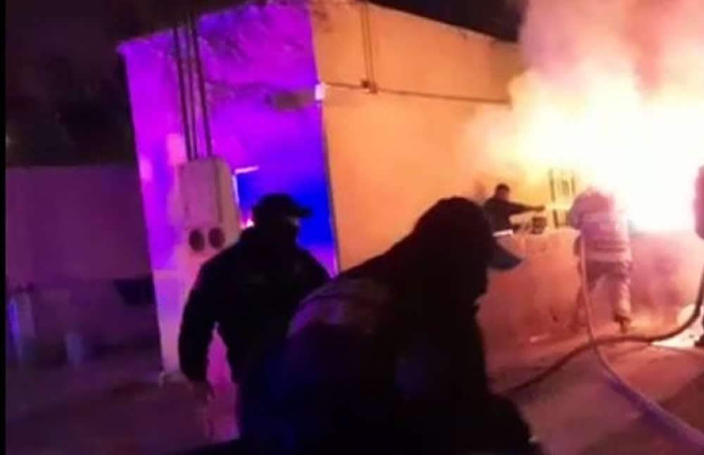 Combaten voraz incendio en casa | La Opción de Chihuahua